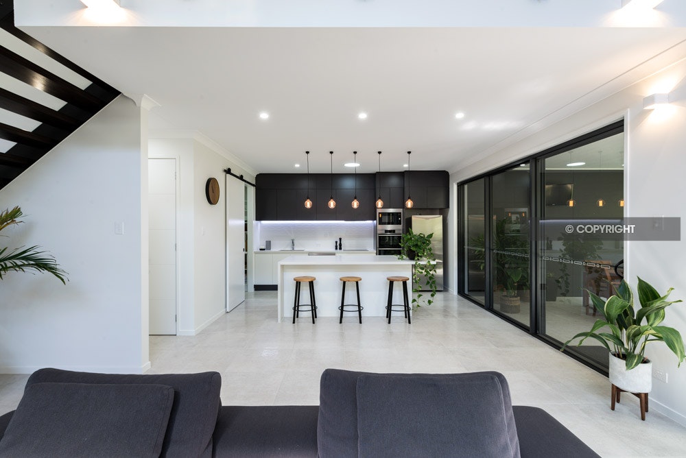 _DSC1129wr - Gaye Gee of Brisbane Commercial Photography shooting for Karen Manley of Manley Homes for their Mt Gravatt project